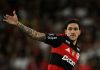 Pedro decide sem marcar, dá duas assistências e ajuda Flamengo a eliminar Cruzeiro