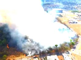 Incêndio de grandes proporções assusta moradores e cerca casas em Sorriso