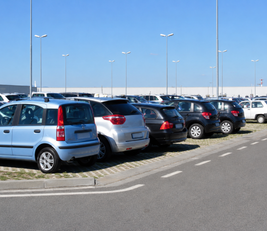 Alugar carro na Europa sem cair em armadilhas