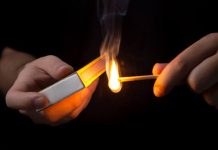 Homem é suspeito de incendiar casa com duas crianças dentro em Cuiabá