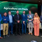 Candidatos ao Governo de MT assinam documento da Aprosoja MT com demandas do setor produtivo