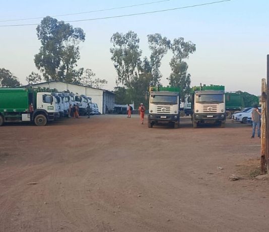 Coleta de lixo é retomada após paralisação de trabalhadores em Cuiabá