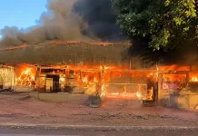 Pastelaria pega fogo em MT após fritadeira ficar ligada