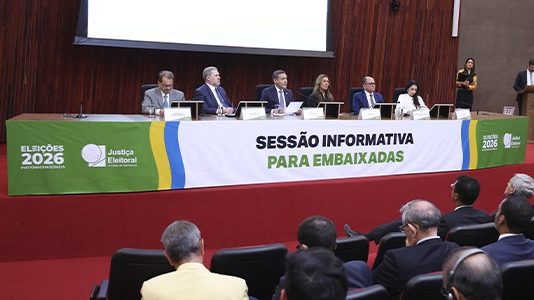TSE apresenta segurança das urnas a representantes de 91 países