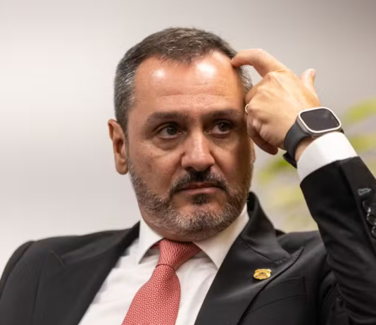Andrei Rodrigues nega monitoramento de Mendonça e defende relatórios da PF