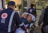 Homem é esfaqueado e chega a hospital com faca nas costas em Sapezal
