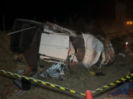 Motorista morre após invadir pista e bater em carreta na BR-163