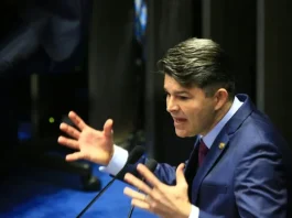 Em áudio atribuído a Medeiros, deputado afirma que seus eleitores “oram para alienígena e bebem detergente”