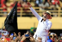 Lula assina decretos contra cambismo digital e garante água em shows