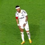 Palmeiras segura Santos, avança à semifinal e perde Neymar por lesão