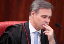 Tremor de mãos e envelope marcam tensão em julgamento no STF