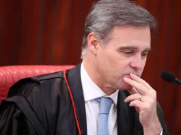 Tremor de mãos e envelope marcam tensão em julgamento no STF