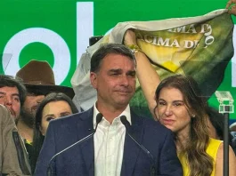 Flávio viajou em jato ligado a Vorcaro em janeiro de 2025