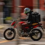 Fim de MP faz exigências para motoboys e mototaxistas voltarem a valer