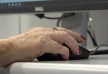Aposentado que votar nas eleições terá prova de vida automática no INSS