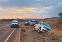 Mulher é sequestrada em semáforo e suspeito morre em confronto em MT
