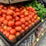 Batata e tomate mais que dobram de preço em um ano em Cuiabá