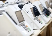 Maior colégio eleitoral do país prepara 114,5 mil urnas para as eleições de 2026