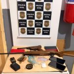 Polícia fecha ponto de tráfico em Canarana e prende suspeito com armas e drogas