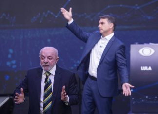 Lula desafia Flávio Bolsonaro a abrir sigilos bancário e telefônico