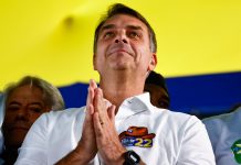 Oposição tenta adiar votação da escala 6×1 para depois do 2º turno