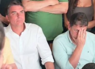 Flávio Bolsonaro contesta resultado e critica prorrogação da votação que ele também pediu