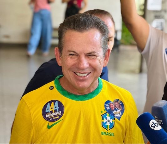 Mauro Mendes critica fim da 6×1 e defende jornadas de até 16 horas