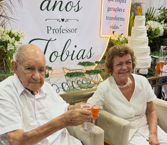 Morre aos 100 anos José Antônio Tobias, fundador da Uniflor