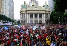 UNE amplia mobilização por Lula após ato com estudantes no Rio