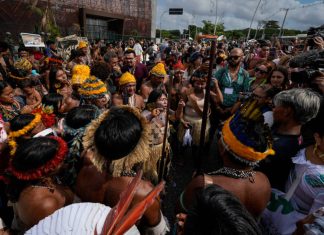 Alessandra Munduruku teme retrocessos nos direitos indígenas e alerta para riscos à Constituição