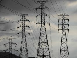 Mais de 290 torres de energia caem no Brasil em meio a eventos climáticos extremos